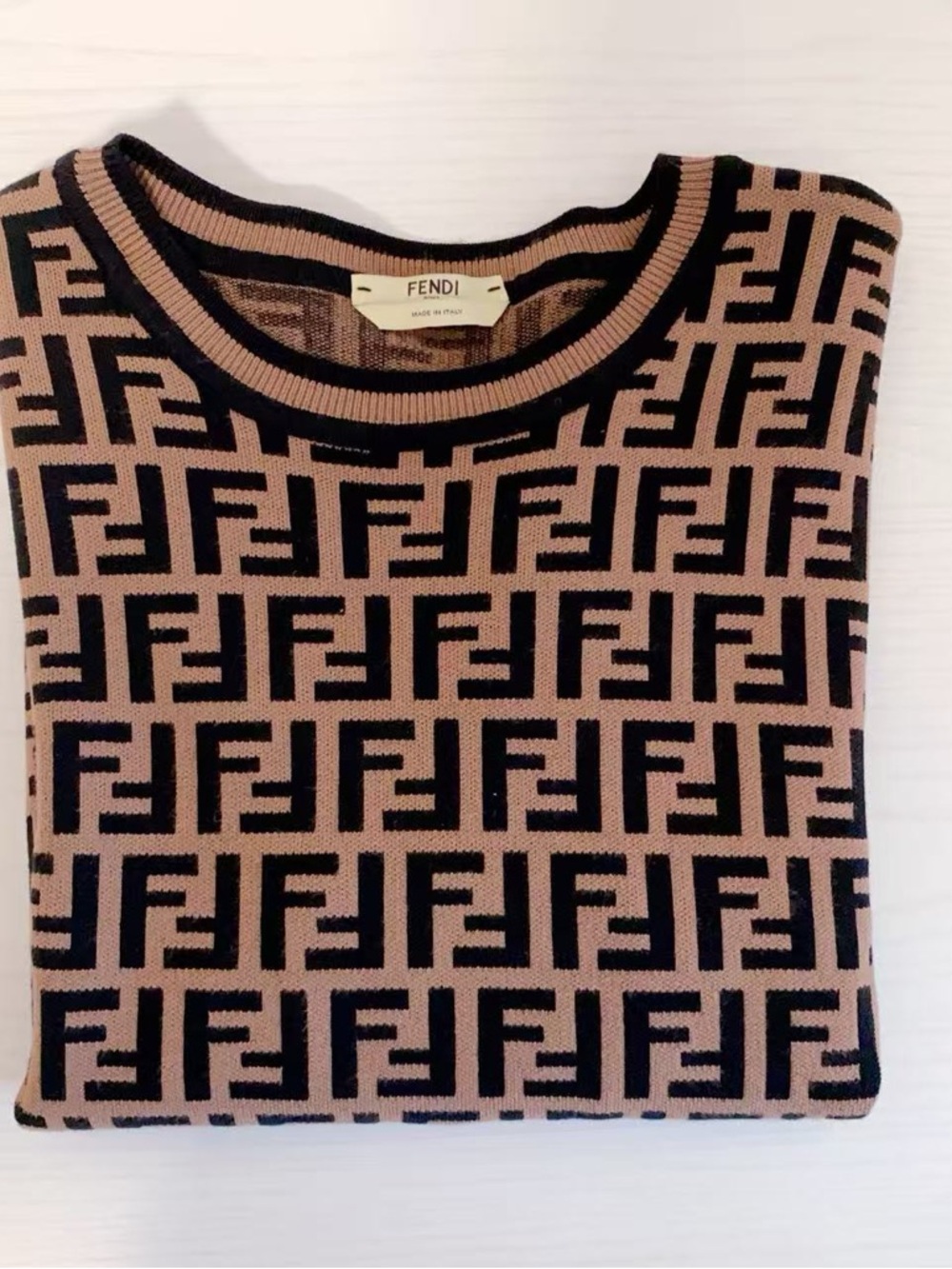 Authentic New Fendi Brown and Black Logo Sweater - Picture 7 of 7